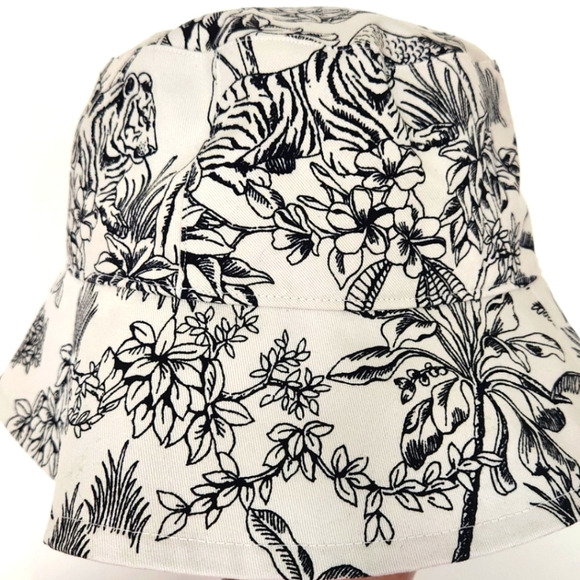 Bucket hat with jungle print - Picture 4 of 6
